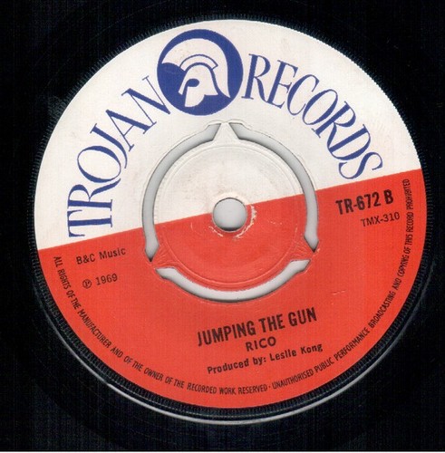 The pioneers long shot - long, kick